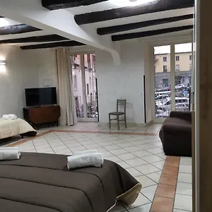 2* Bed & Breakfast Napoli Affittacamere